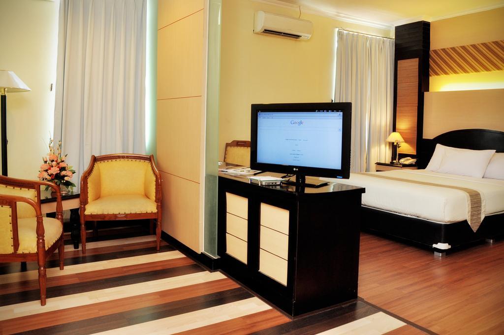 Pandanaran Hotel Semarang Exteriér fotografie