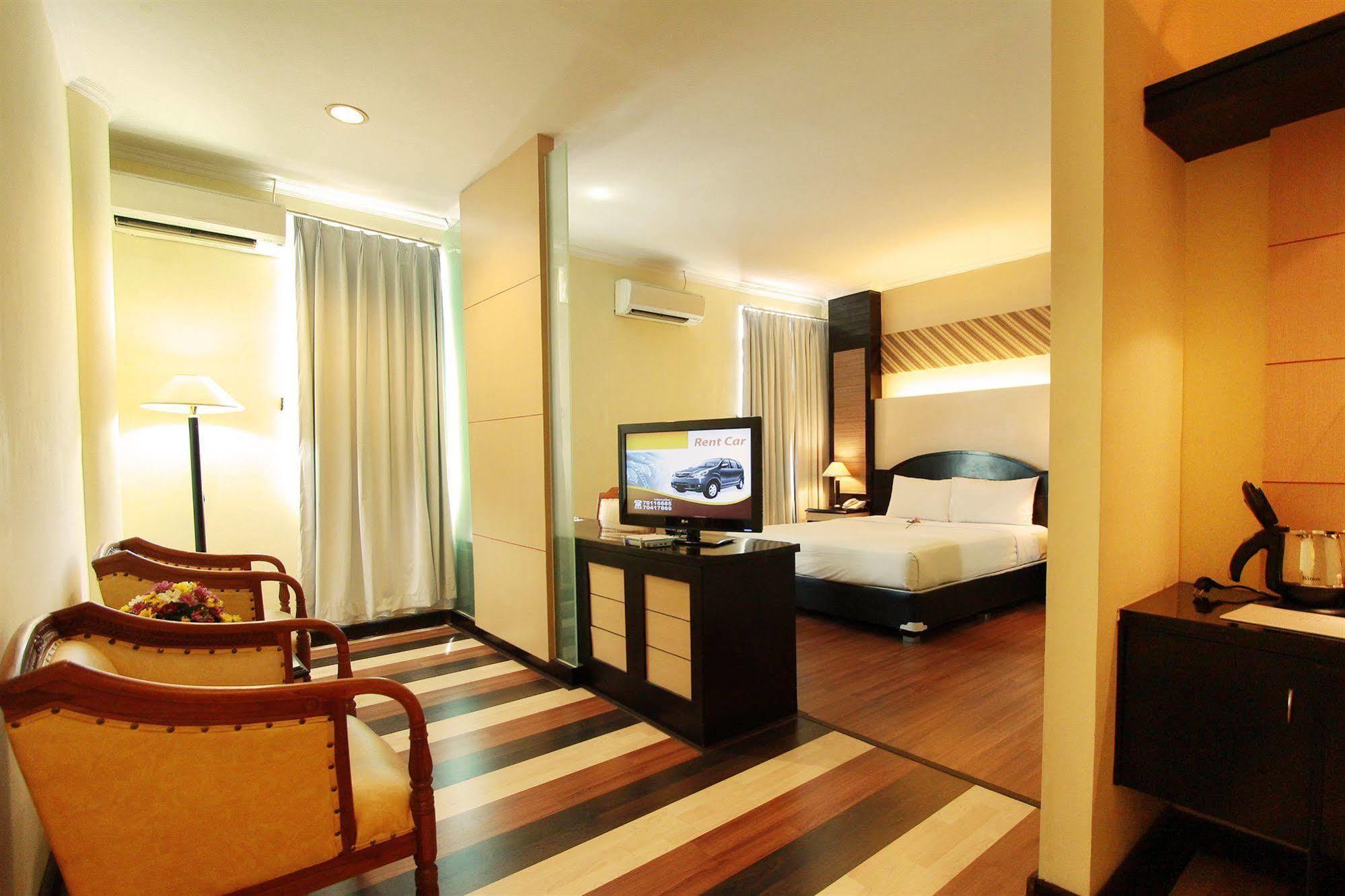 Pandanaran Hotel Semarang Exteriér fotografie